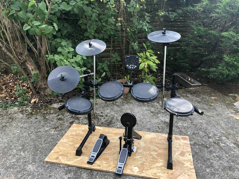 DEBA990F-6191-48FC-B32B-A5E49FF8810A