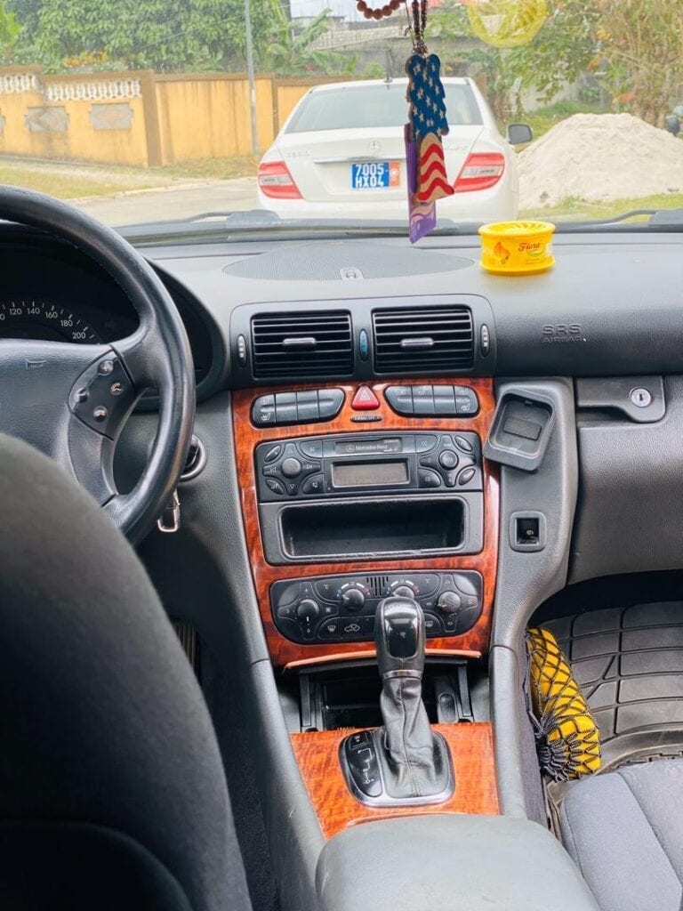 1A7FE060-08D8-4D36-AC4D-0712C7649646