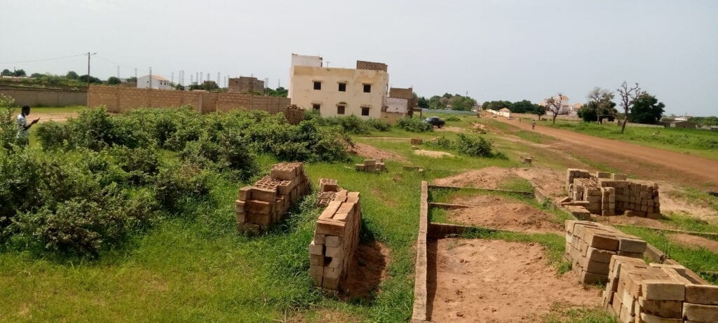 Terrain-300-Metre-Carre-Mbour-3
