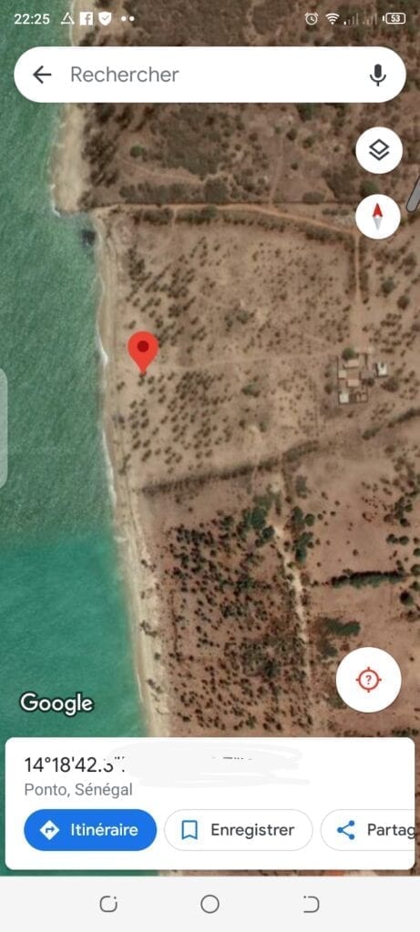 Terrains-300-Metre-Carre-Bord-De-Mer-Pointe-Sarene-1-1