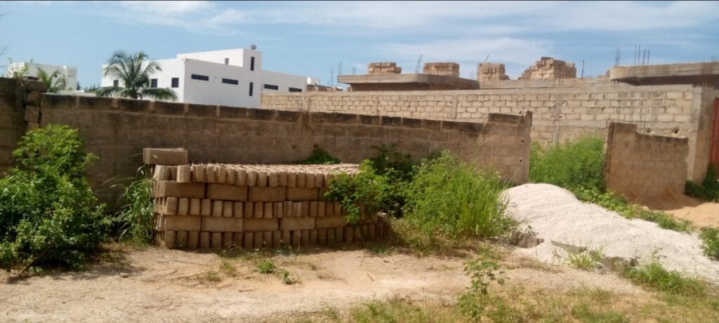 terrain-300-Metre-Carre-Saly-Diambar-1