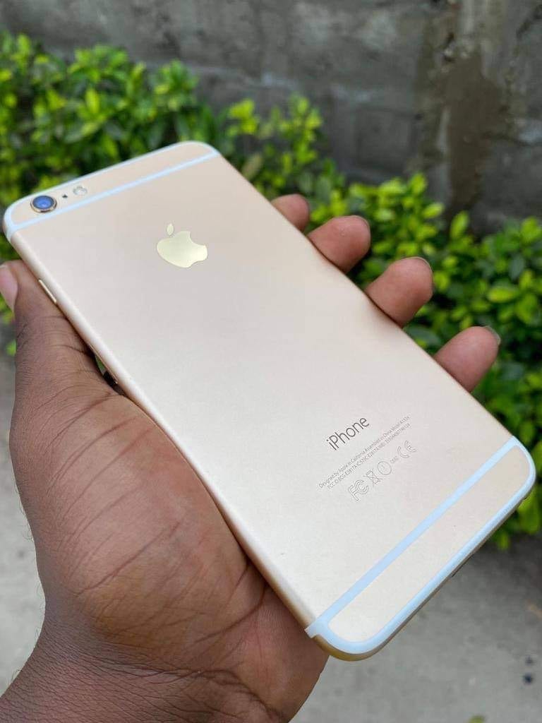 28BA17A0-FDB1-44E4-A04E-87A38C854AAB