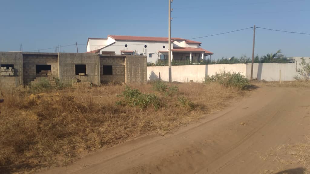 Terrain-500-Metre-Carre-A-Saly-Diamantines-1