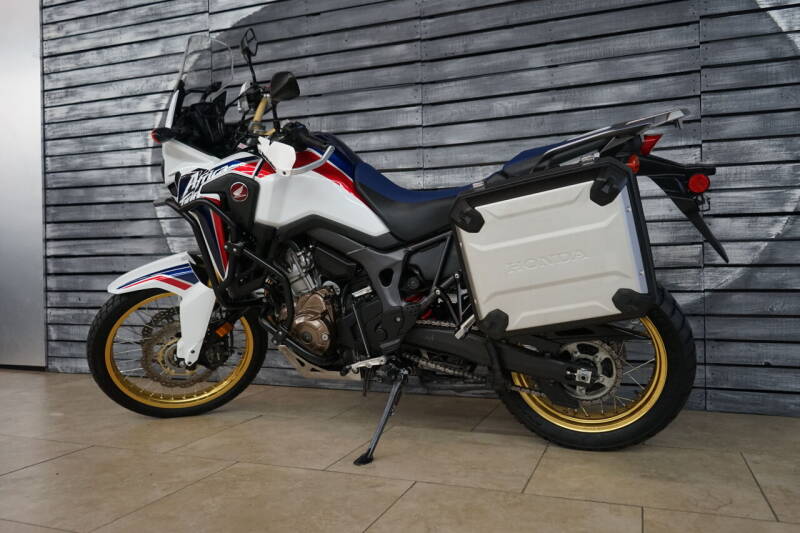 2017-honda-crf1000-africa-twin-4