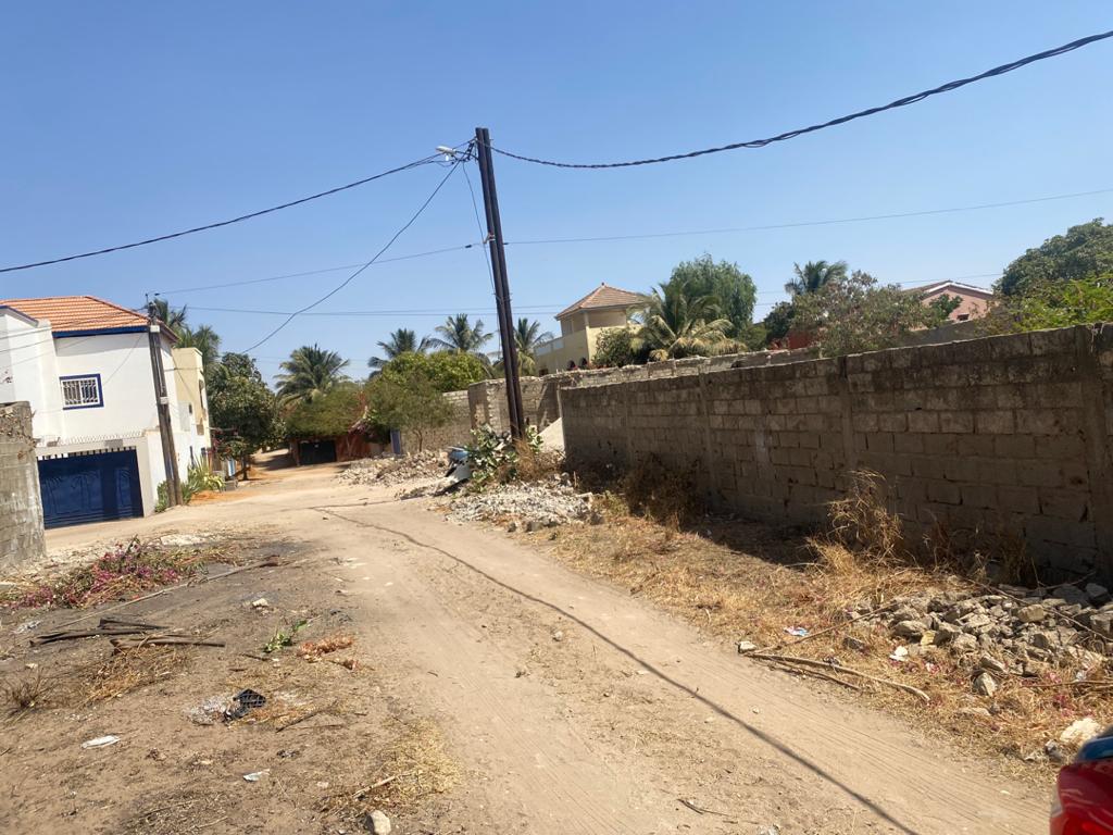 terrain-1000-metre-carre-a-vendre-a-saly-3-1