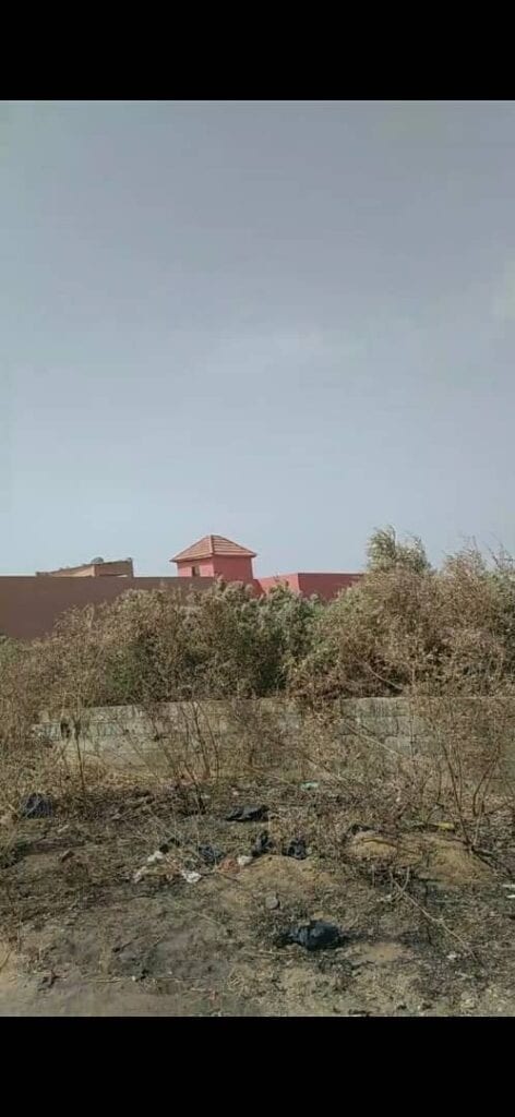 Terrain-300-metres-carres-a-Saly-Carrefour2-4