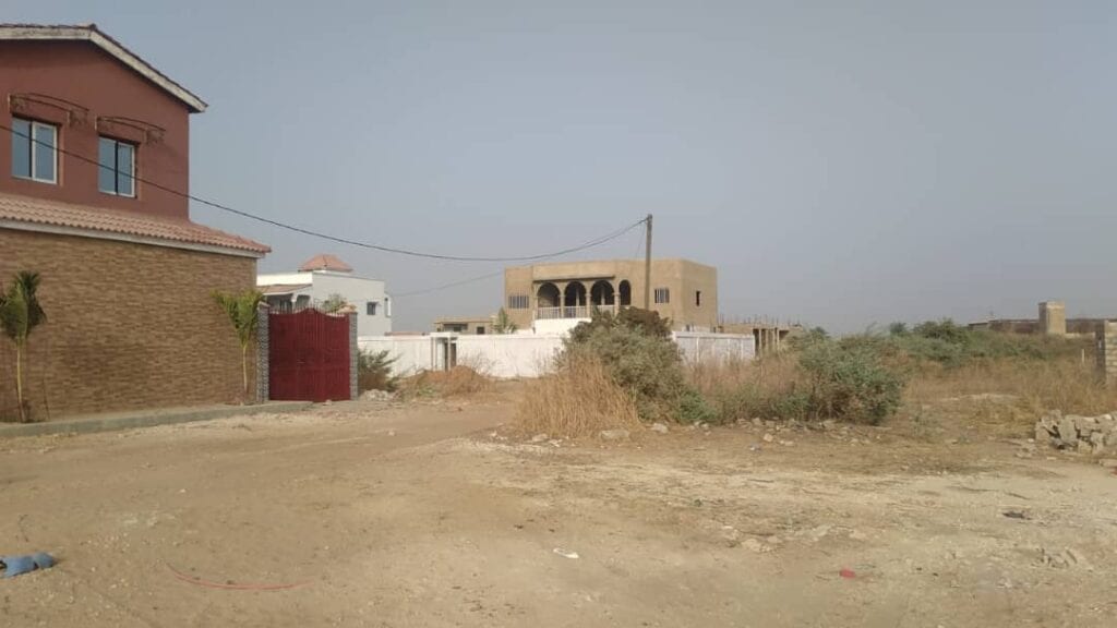 Terrain-600-metres-carres-a-Saly-Cite-Diamantine-1