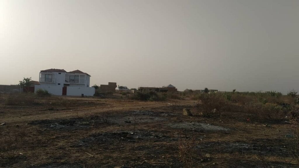 Terrain-600-metres-carres-a-Saly-Tape-extension-5