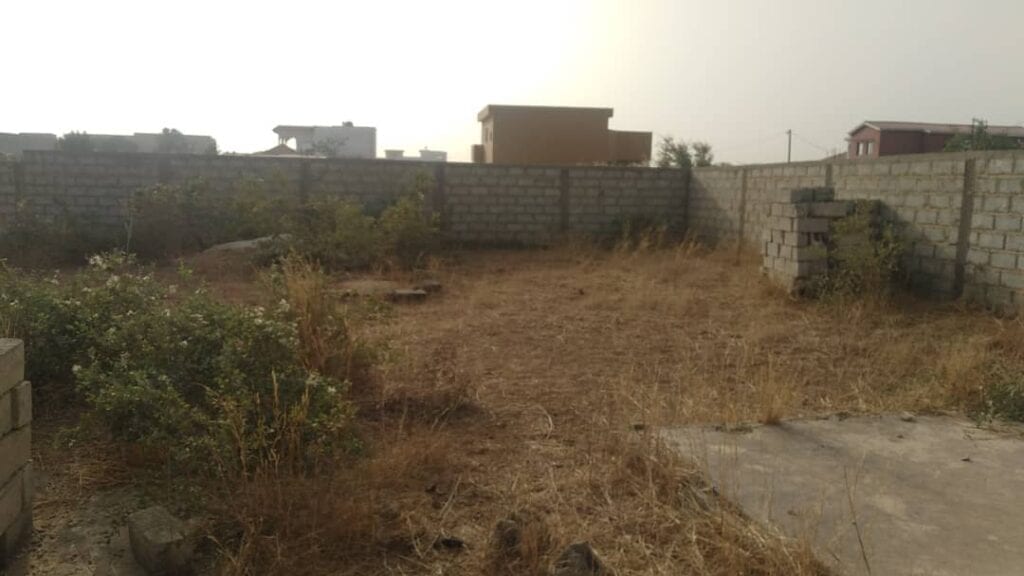 Terrain-cloture-600-metres-carres-a-Saly-Cite-Diamantine-4