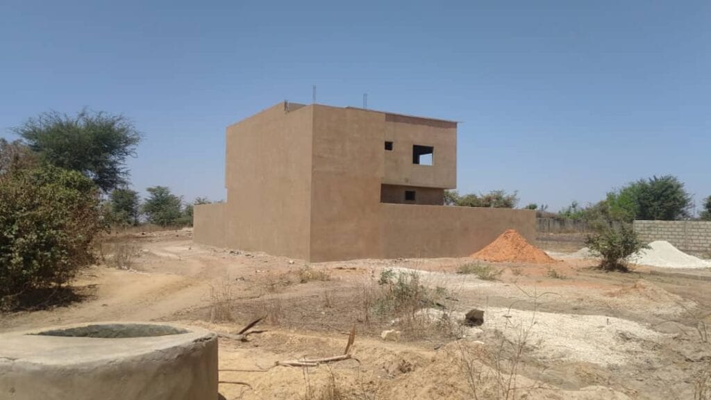 terrain-450-m2-a-saly-joseph-1