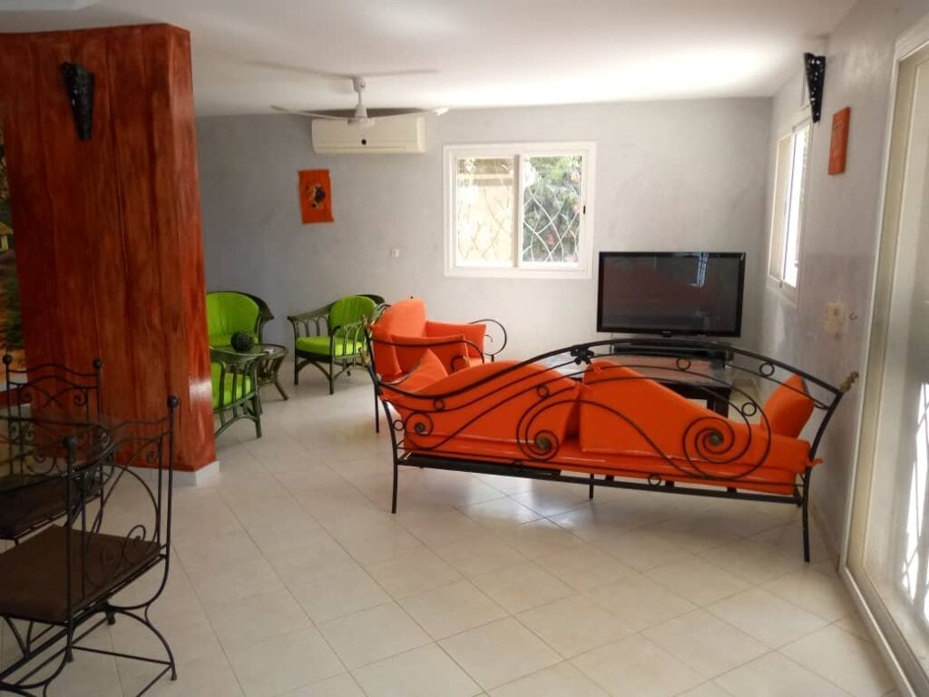 villa-5-chambres-a-vendre-en-bord-de-mer-12