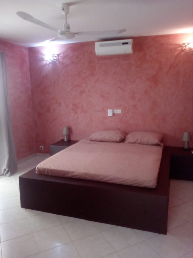 villa-5-chambres-a-vendre-en-bord-de-mer-18