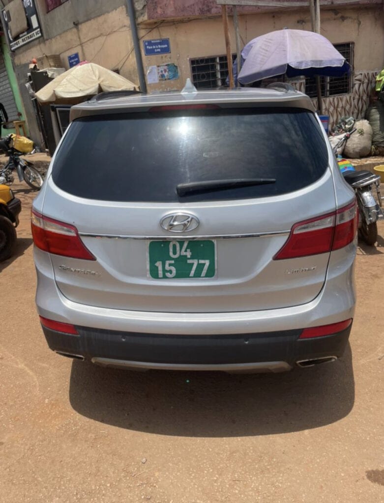 DEF55F90-CC0B-40A6-BAA4-6C17EB62002C