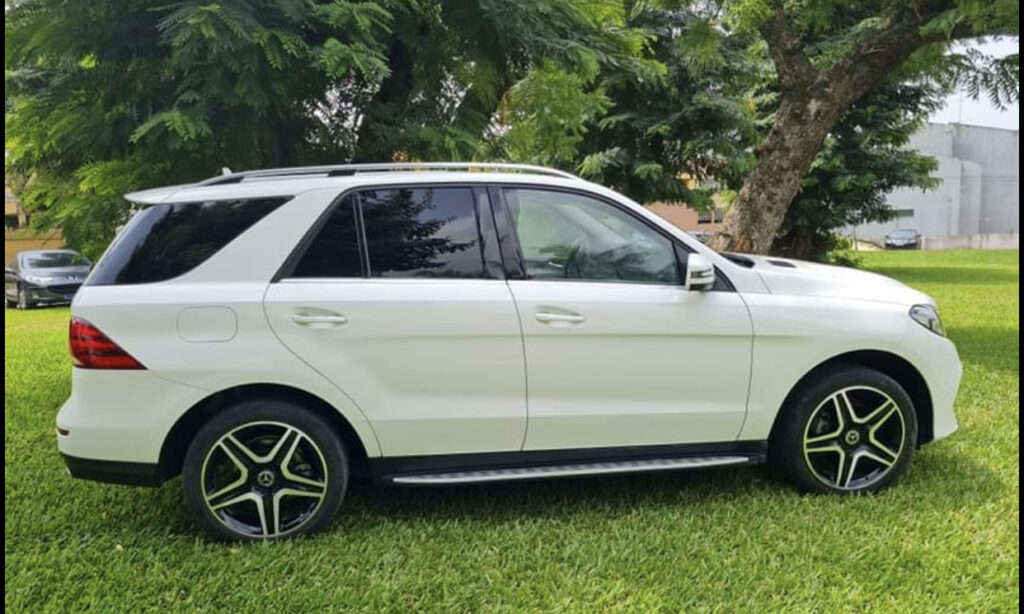 720CC842-4AB0-4C35-8589-74CFA709F2F3