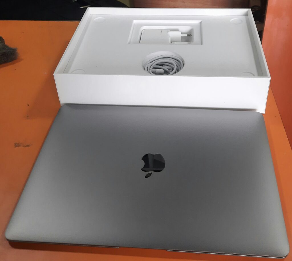 90697af2-6400-4681-8a72-a17354d744fe