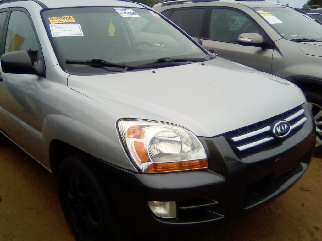 c7088585-ec75-4099-9c82-0b811e16d6ee