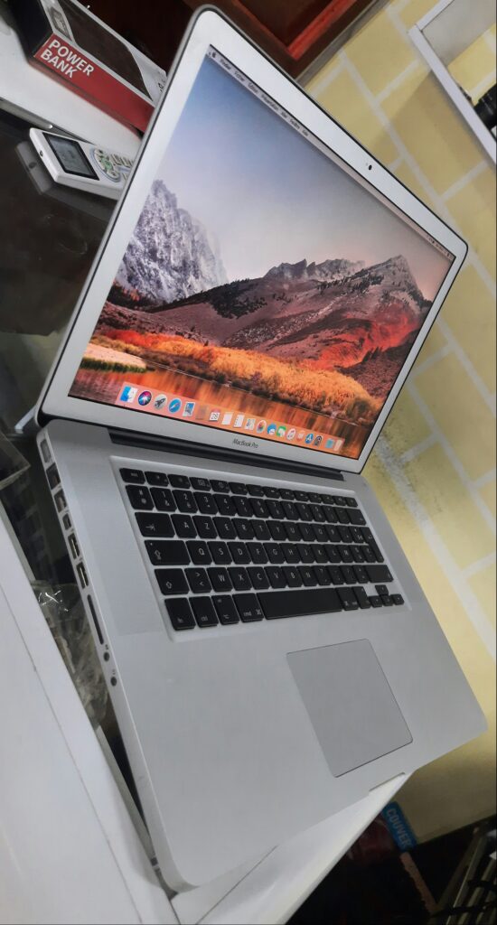 90af93b8-79f3-4506-8123-e88cff5e762a