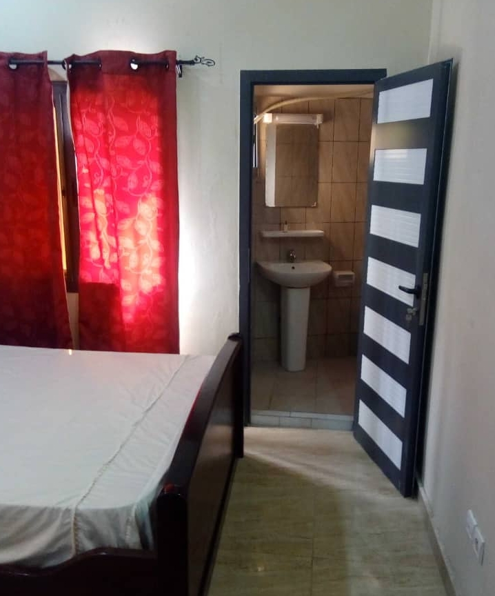 e7600641-c79c-40f3-b146-79187ade5e4a