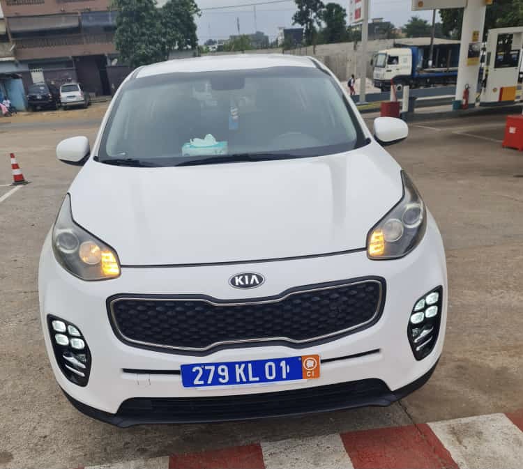 0BD25BAB-111B-41AA-99C4-917A2A40E350