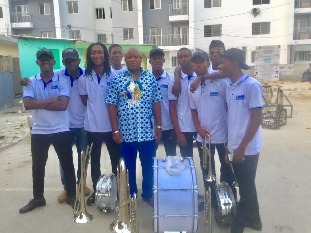 96D58200-574C-4D35-A374-54D25485D079