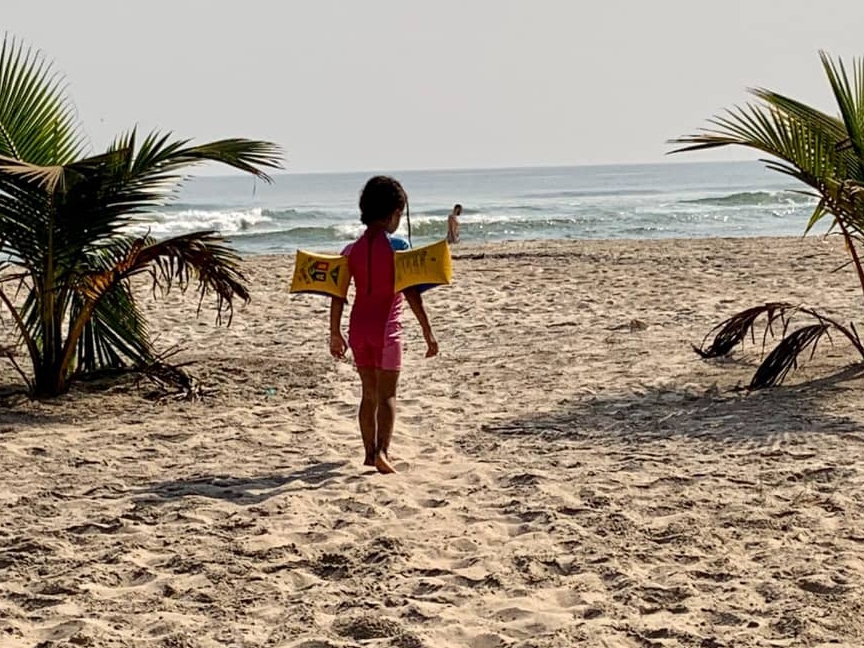 d649b7d2-8d6a-4aa6-aaef-f041805bc0de-1