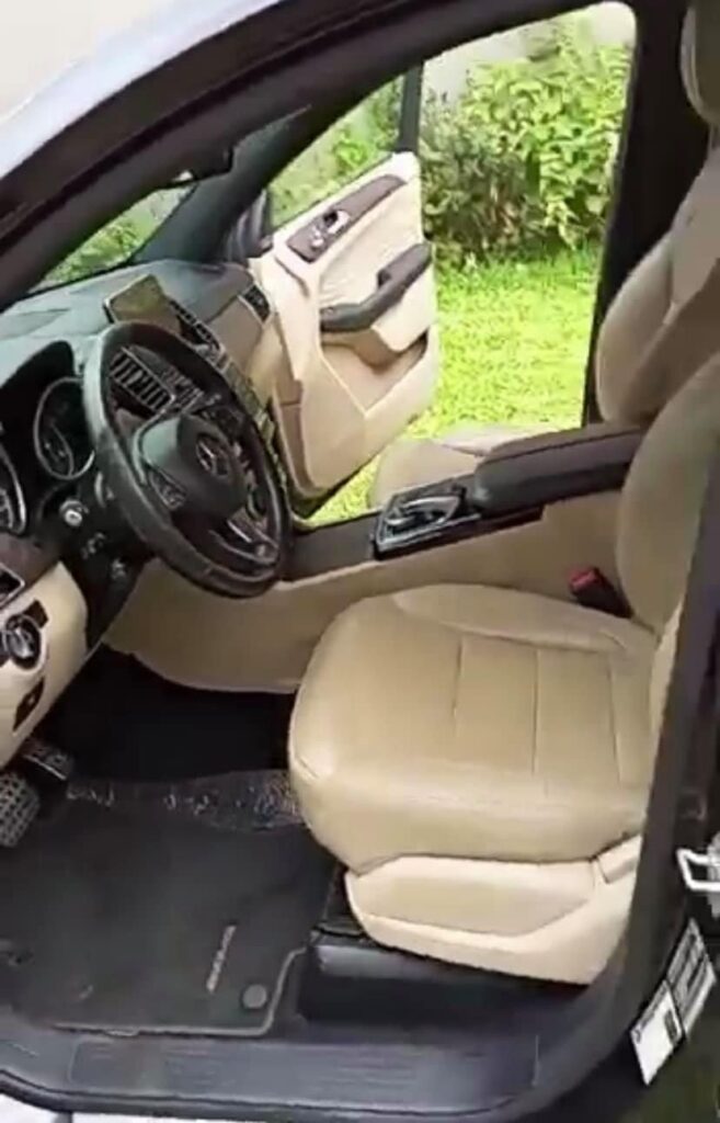 8A99CFAA-4A9A-4B93-90A5-0726EEB3C226