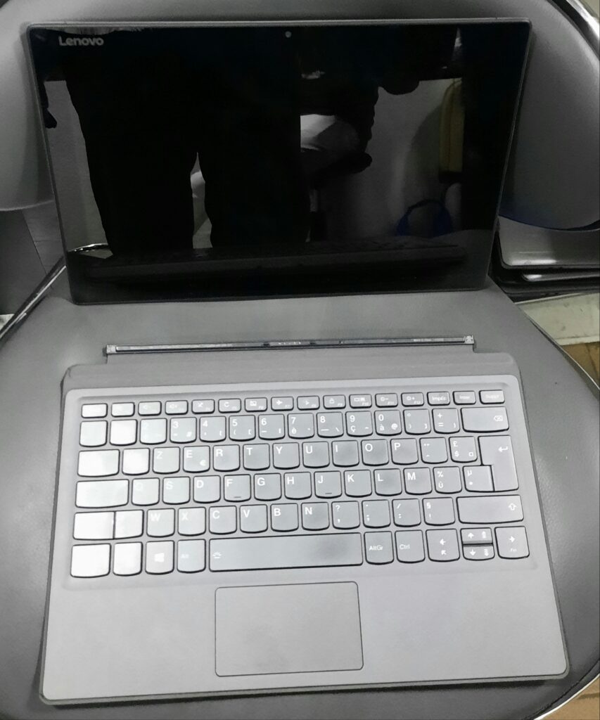 9de28e58-652a-46e9-9cad-7c5a58ce309b