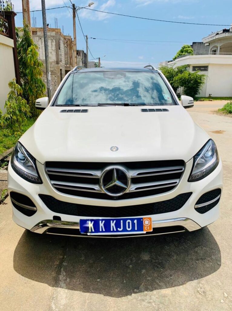 E5C3AAE7-B653-4B7D-B6FC-B580DC75A7FD