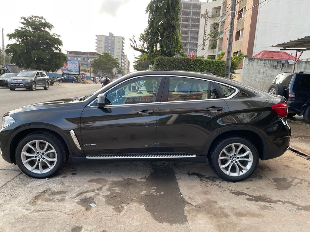 9751DAC1-1256-4D46-B06E-EED8BB379F51