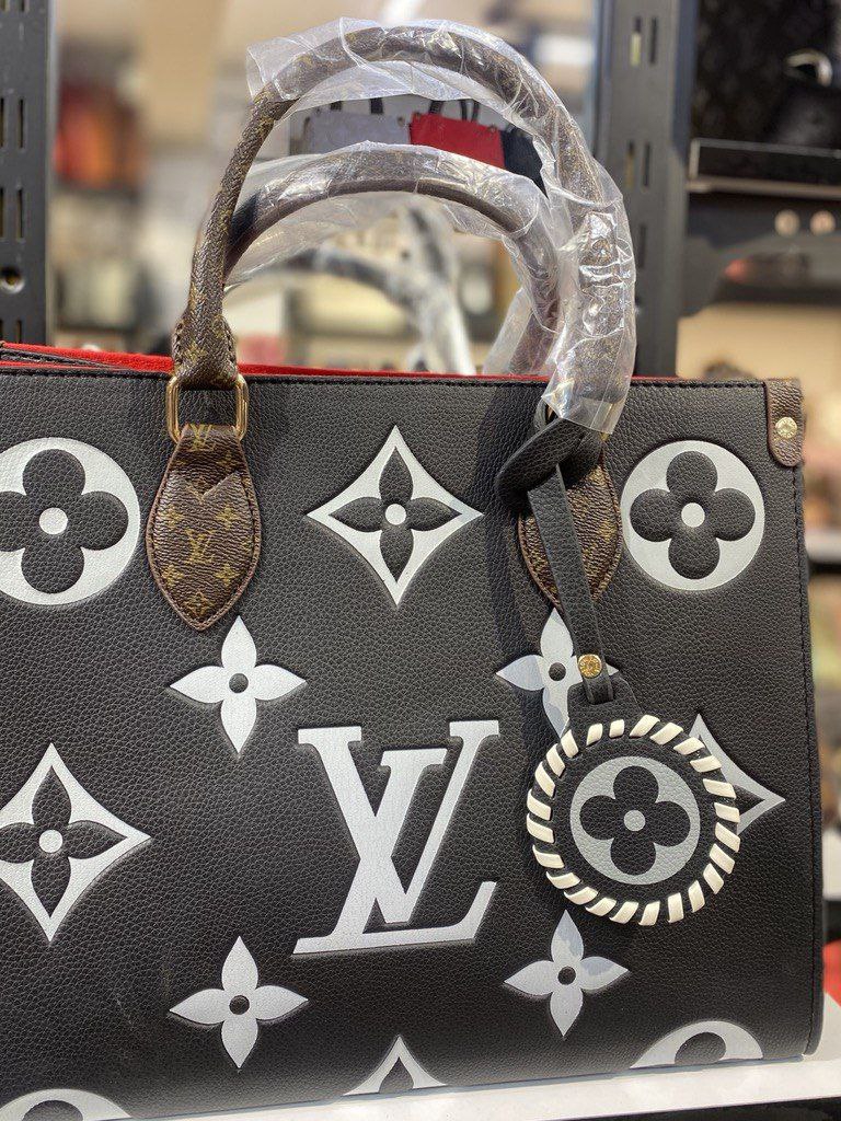 33d9b3ff-d449-4d83-9443-7aefe508b6b2