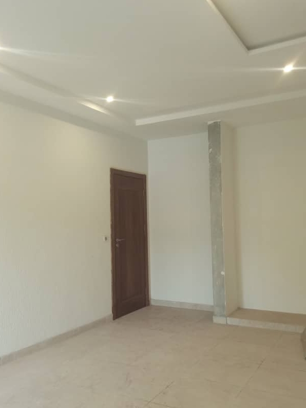 6c7b9fd6-c7b7-4ba4-a681-a779c0f76063-4