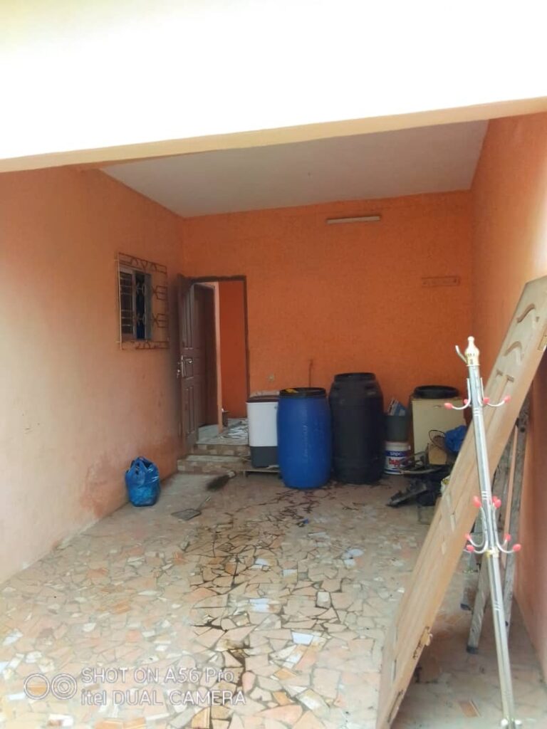 144e1357-f654-404d-b32b-8483d4c715ce-1