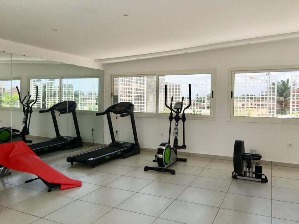 apart-4pieces-mbadon3