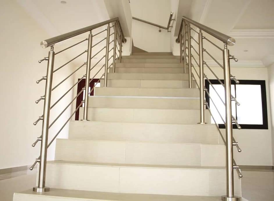 9b86bb0a-b6a5-4b17-9384-64c606081345-1