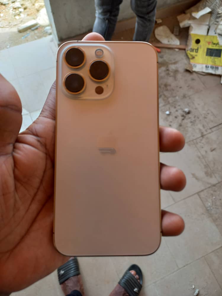 A1BEEA08-94ED-4C4B-8DB3-9A2A865C21EF