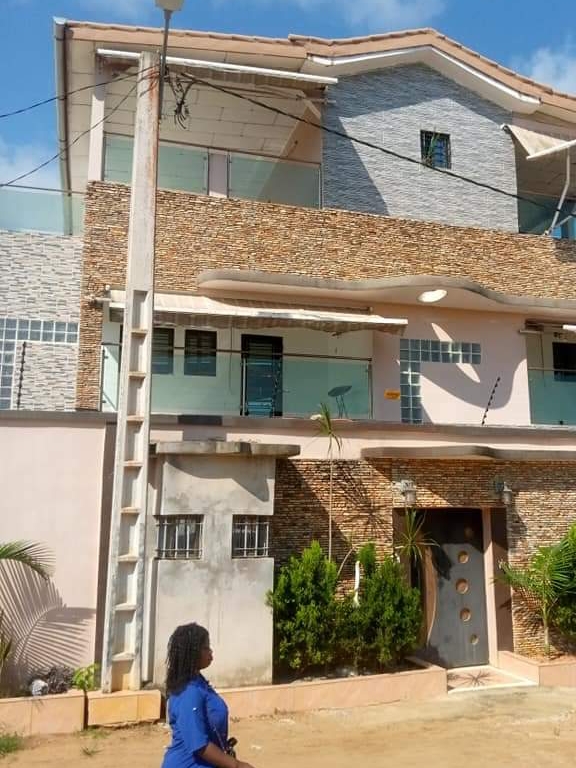 deda866d-e6a1-4901-8b88-eb70a2db6cf4-4