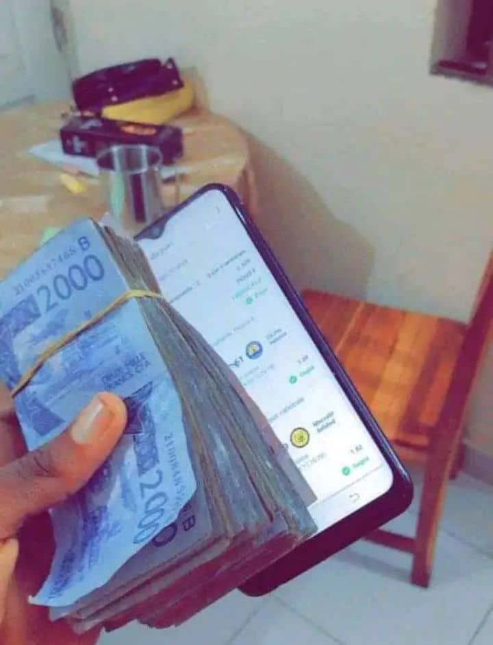 367f7aee-b8be-4f78-a3d2-1a1e5fb386b7