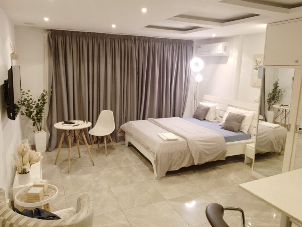 aa573960-77cf-469e-9ab3-1d989291c7a3-2