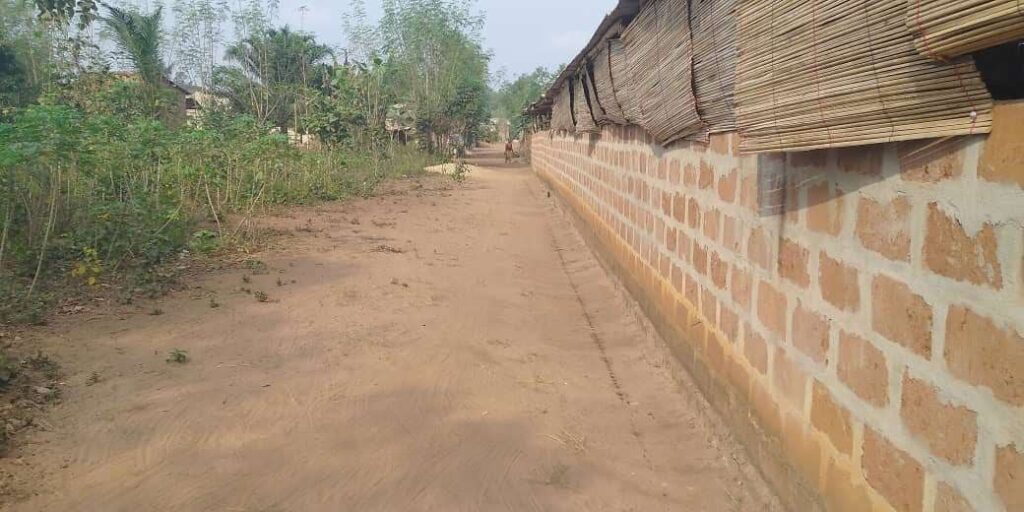 photo_6008275316138686230_y