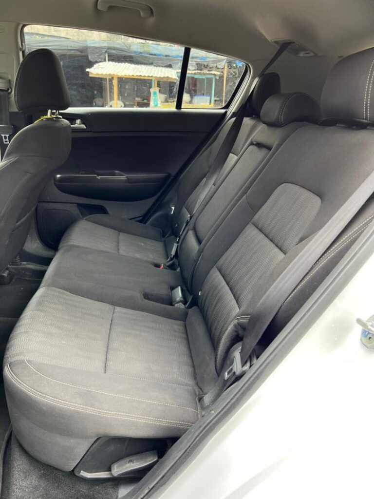 F70702C6-D315-436E-974A-DF1D12BD14F9