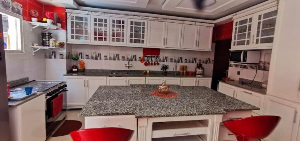 a89d5bbf-7515-4238-8c72-aa5b9c40d8be-3