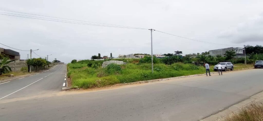 6000m2-au-golf4-beverly2