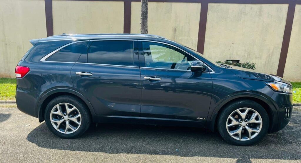 8F81FB58-9956-4652-93E1-FE64E96B895E