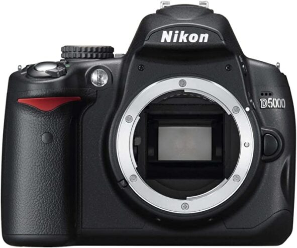 Nikon-D5000-boitier-nu