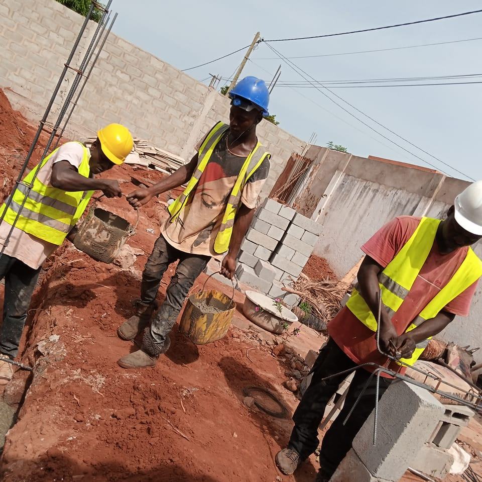 278089878_327157092814991_4388774649959930519_n