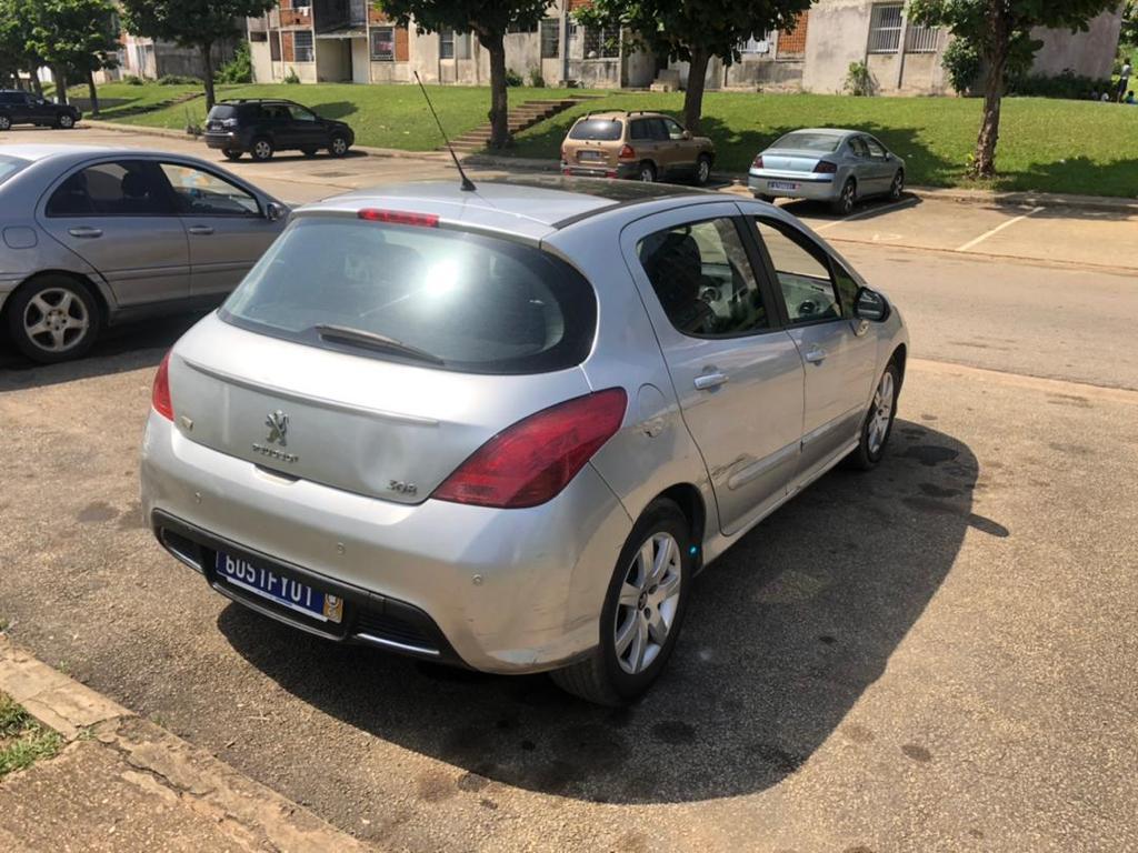 F1E55D60-37A8-4370-AA89-0041BFA8F956