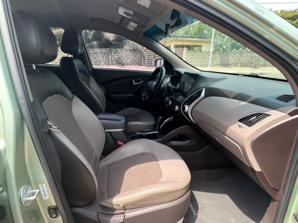 7cf254e3-dd22-46fa-b44c-939a23cf541c-4