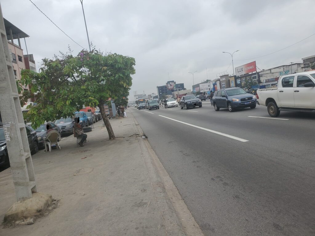 2640m2-sur-vge-pres-hotel-aichi2