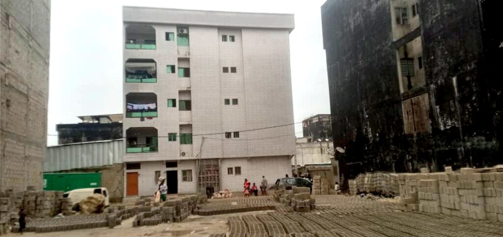 Picsart_23-08-14_09-14-58-531