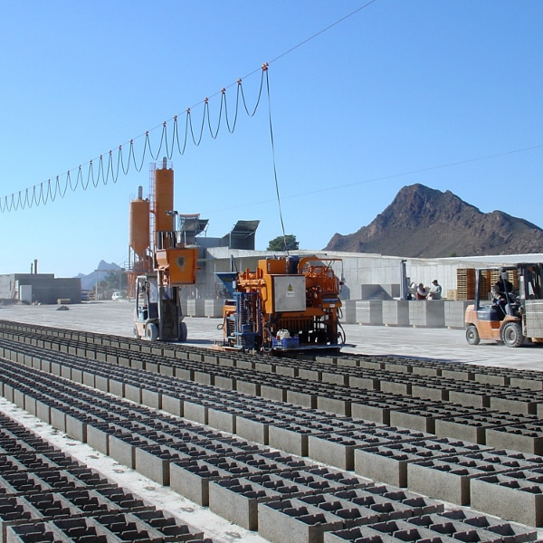 pondeuse_de_brique_pondeuse_de_parpaing_02